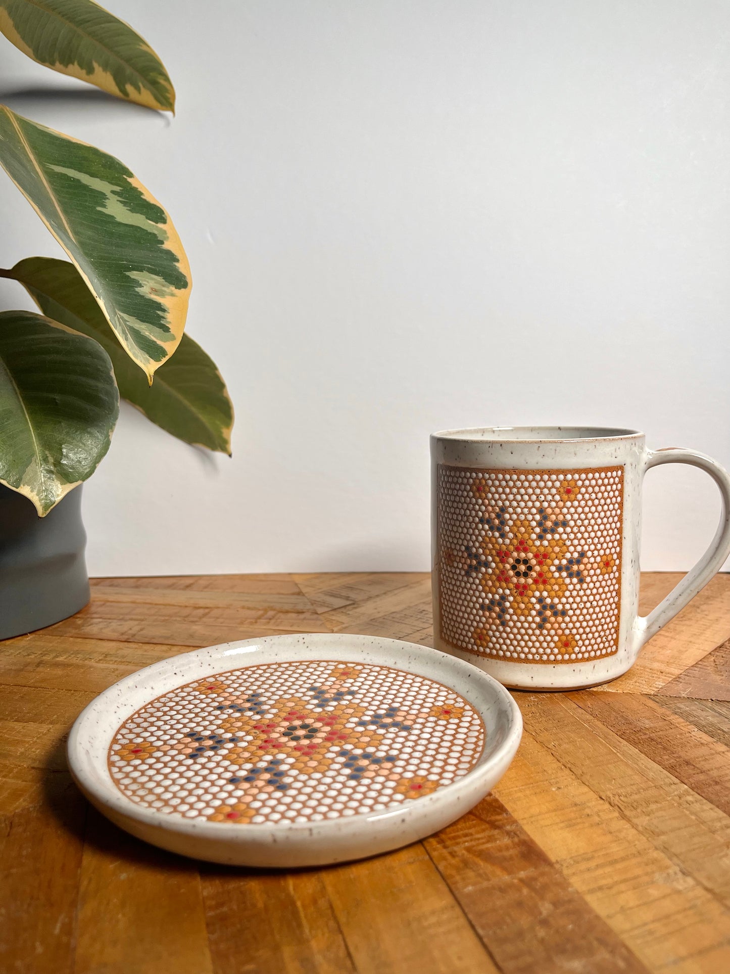 Right-handed Mosaic Mug and Small Plate Set