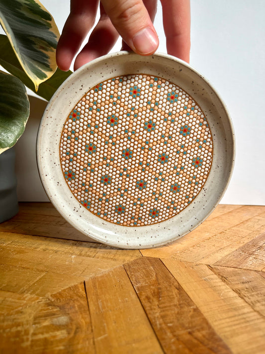 Small Hexagon Pattern Tile Plate
